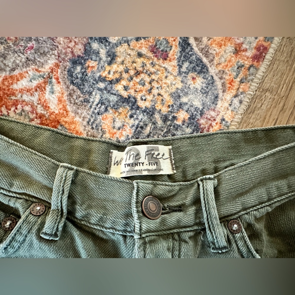 Free people shorts - Picture 3 of 3